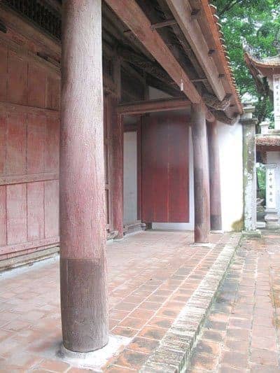 Restorations at Va Temple in Hanoi, Vietnam Net 20121029